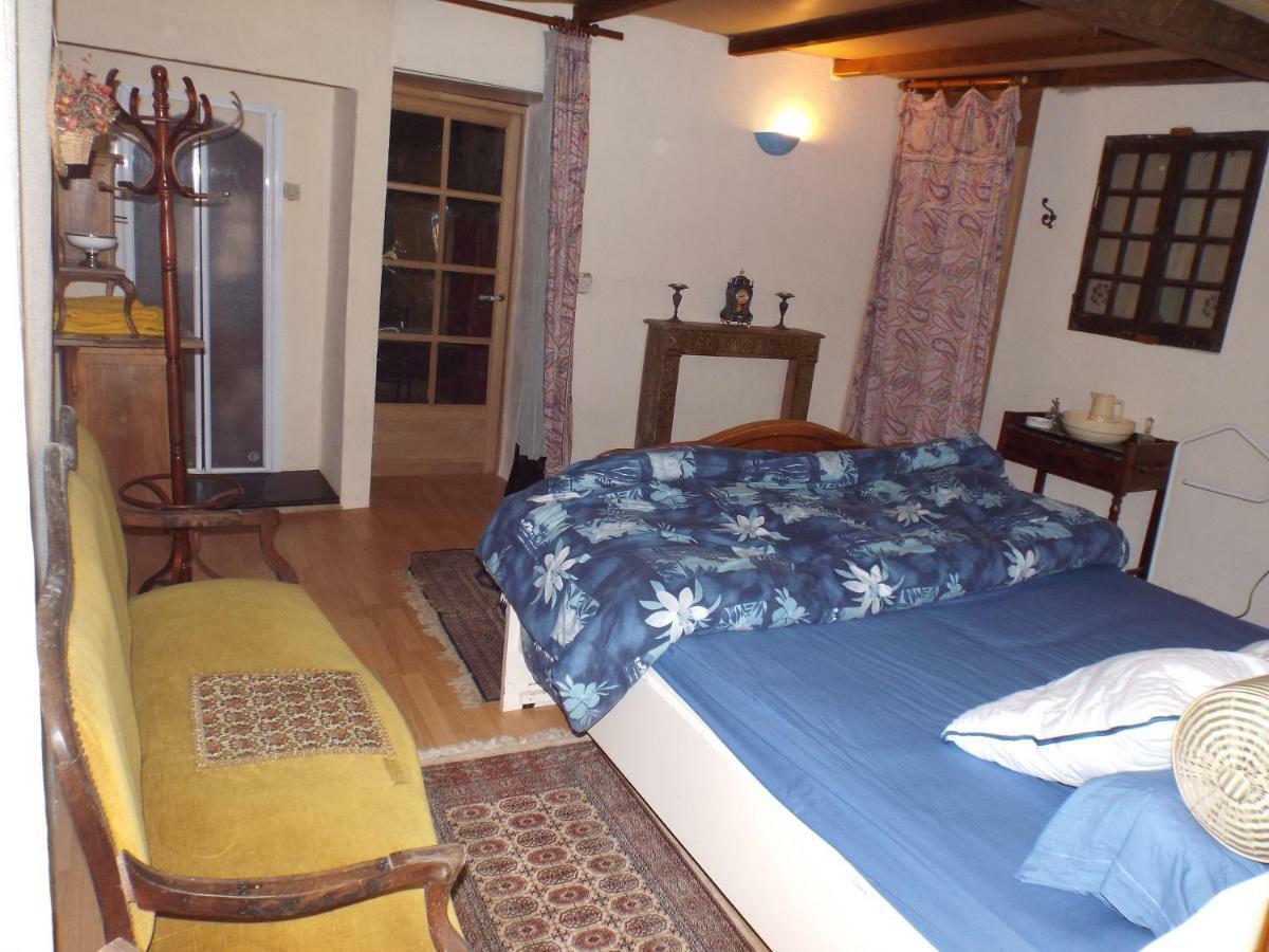 La Forge Du Prosper Et De Sa Prosperine Bed & Breakfast Cramans Exterior photo